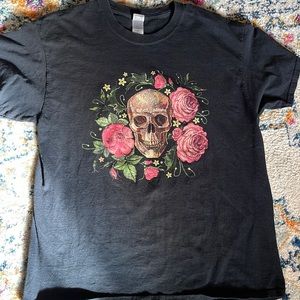 Gildan Vintage Skull Tee